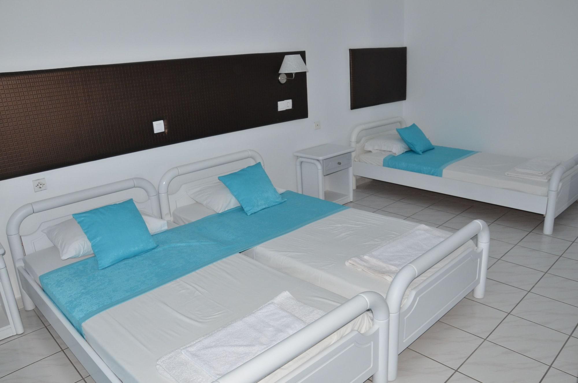 Blue Nest Hotel ตีกากี ภายนอก รูปภาพ