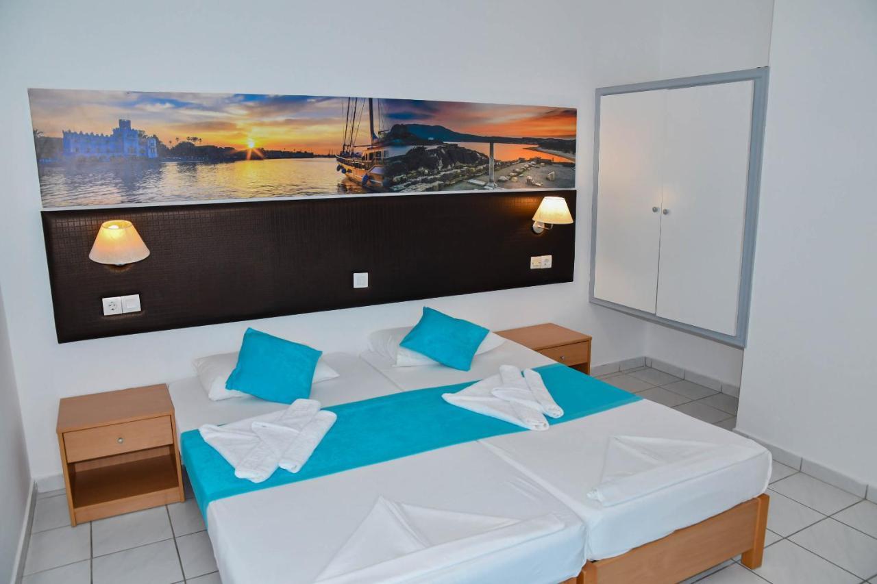 Blue Nest Hotel ตีกากี ภายนอก รูปภาพ