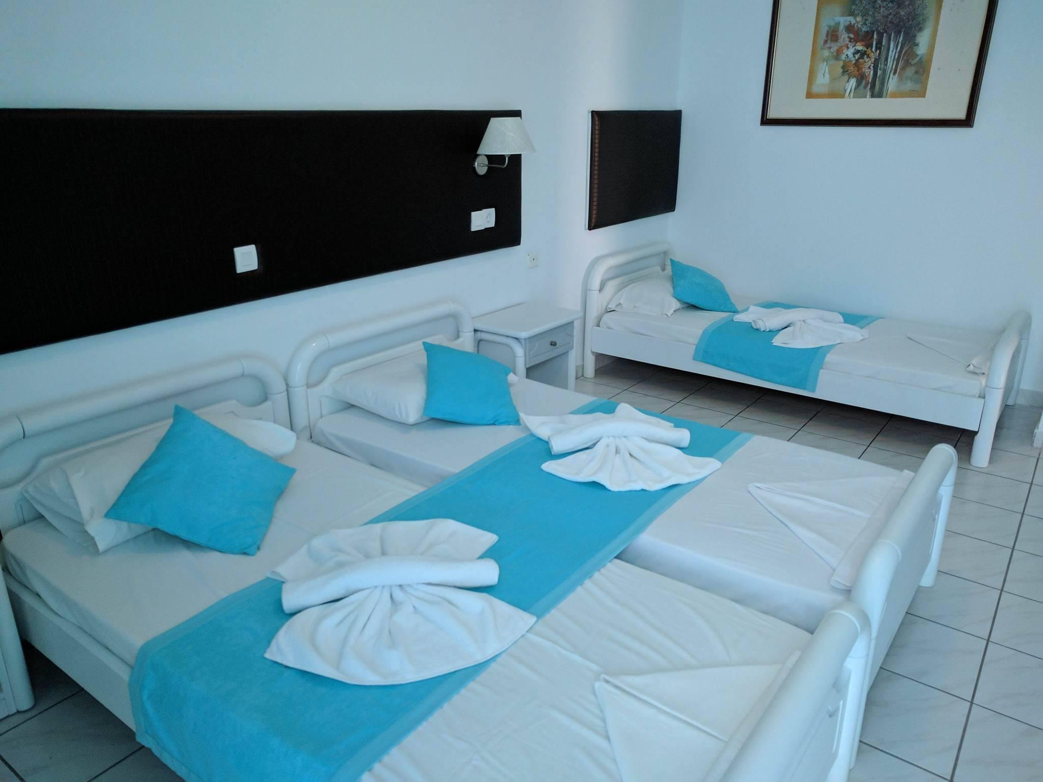 Blue Nest Hotel ตีกากี ภายนอก รูปภาพ