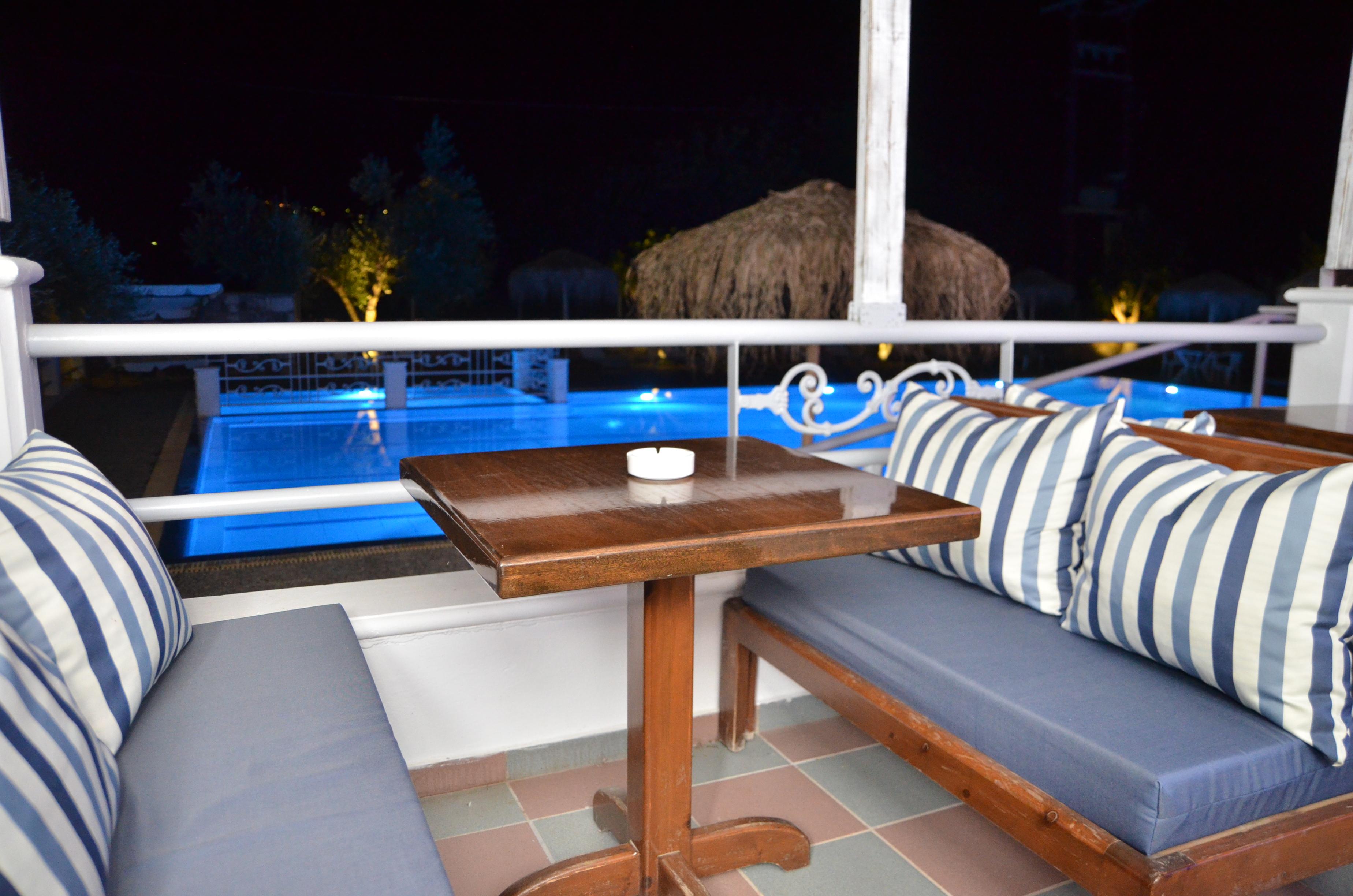 Blue Nest Hotel ตีกากี ภายนอก รูปภาพ