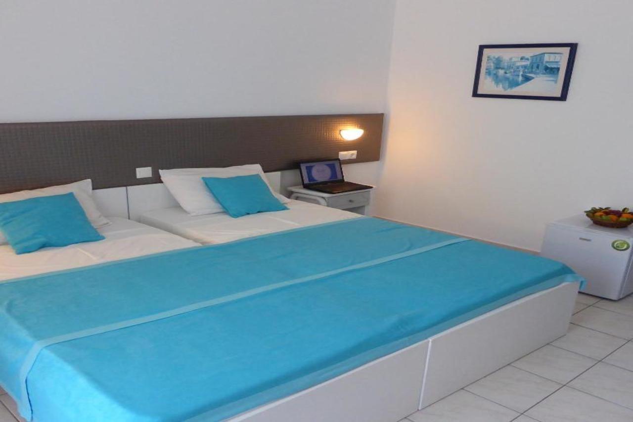 Blue Nest Hotel ตีกากี ภายนอก รูปภาพ