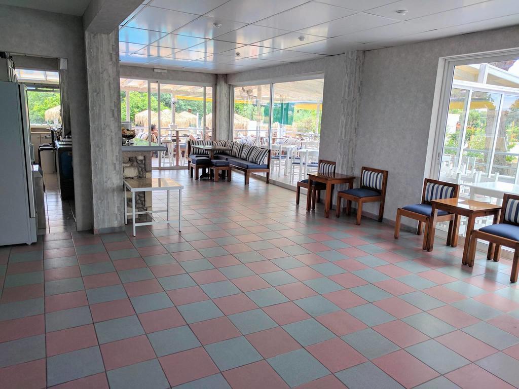Blue Nest Hotel ตีกากี ภายนอก รูปภาพ
